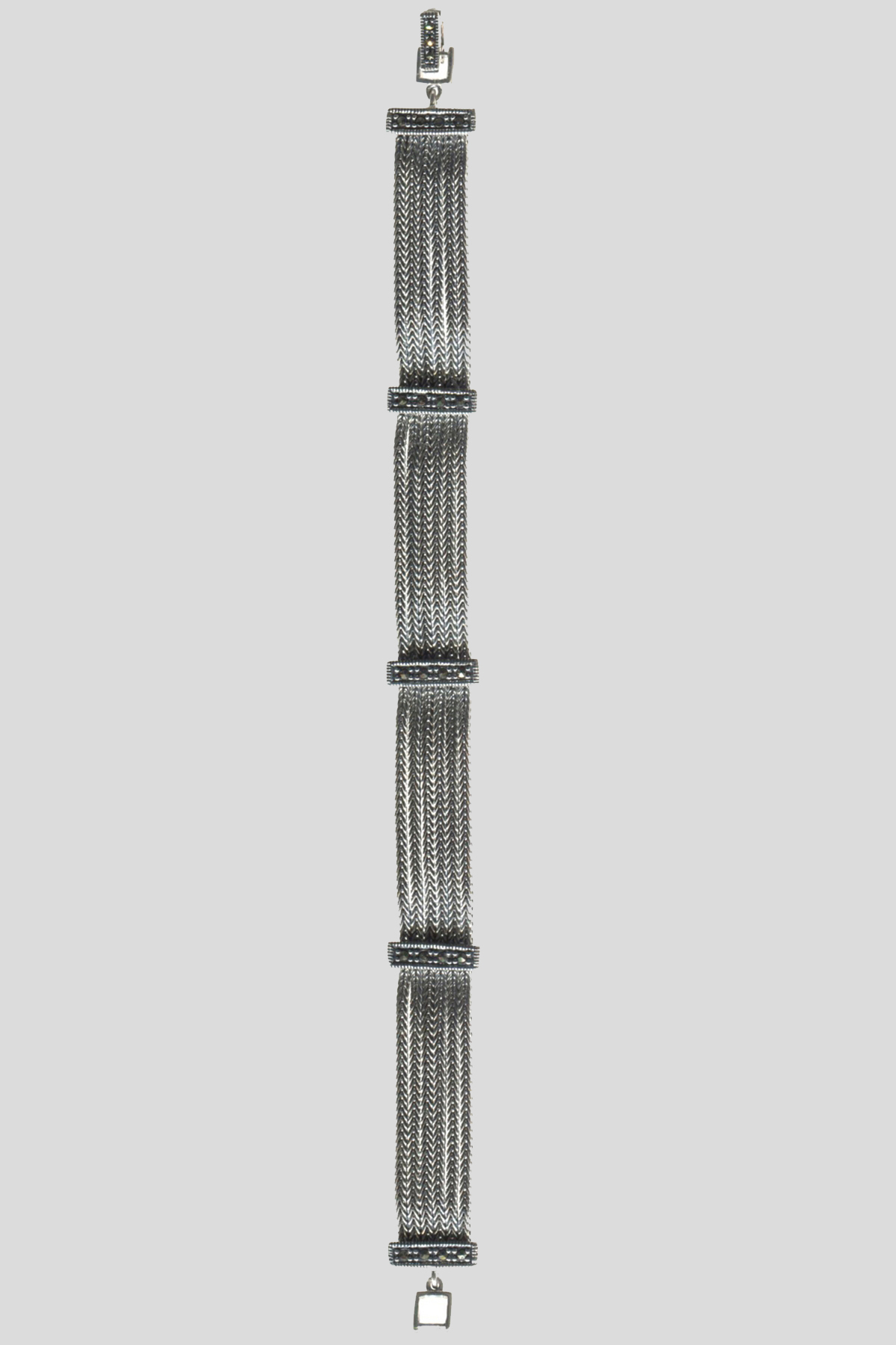 BLM-132