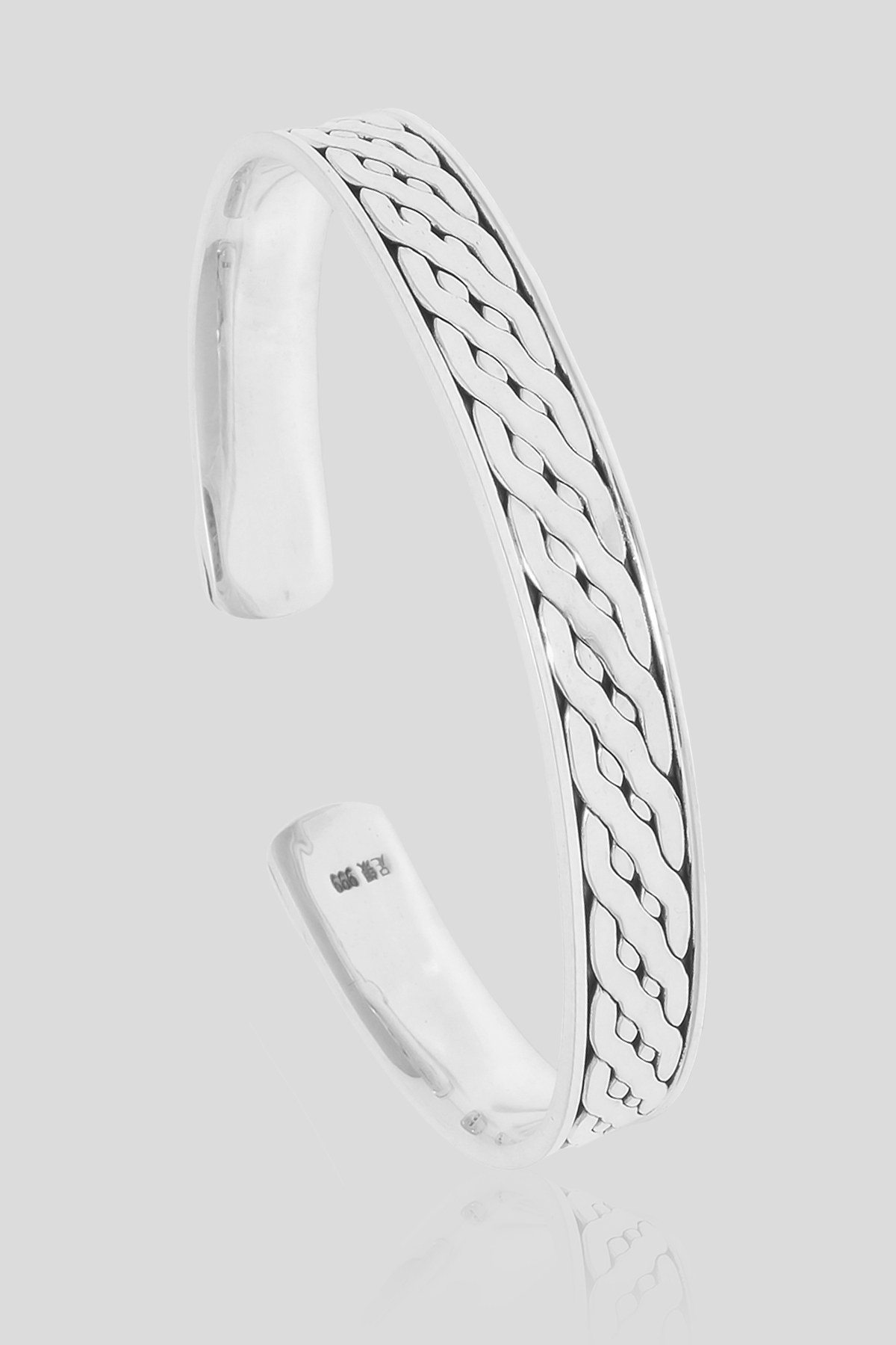 MBL-032